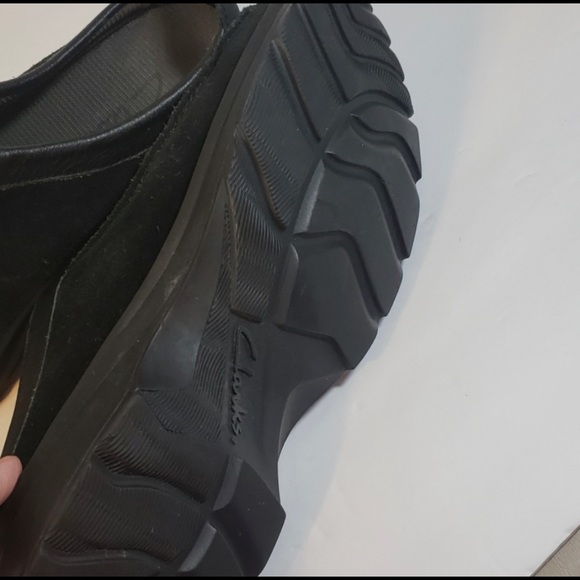 Clark’s! Slip on suede leather shoes. Great cond! - Picture 4 of 4